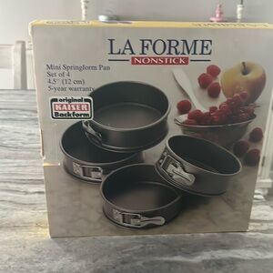William Sonoma  LA FORME mini springform Pans
